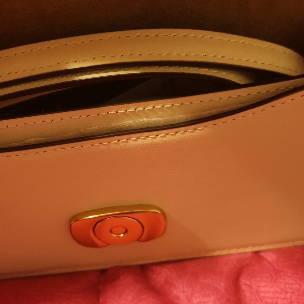 Crossbody - Picture 3 of 5